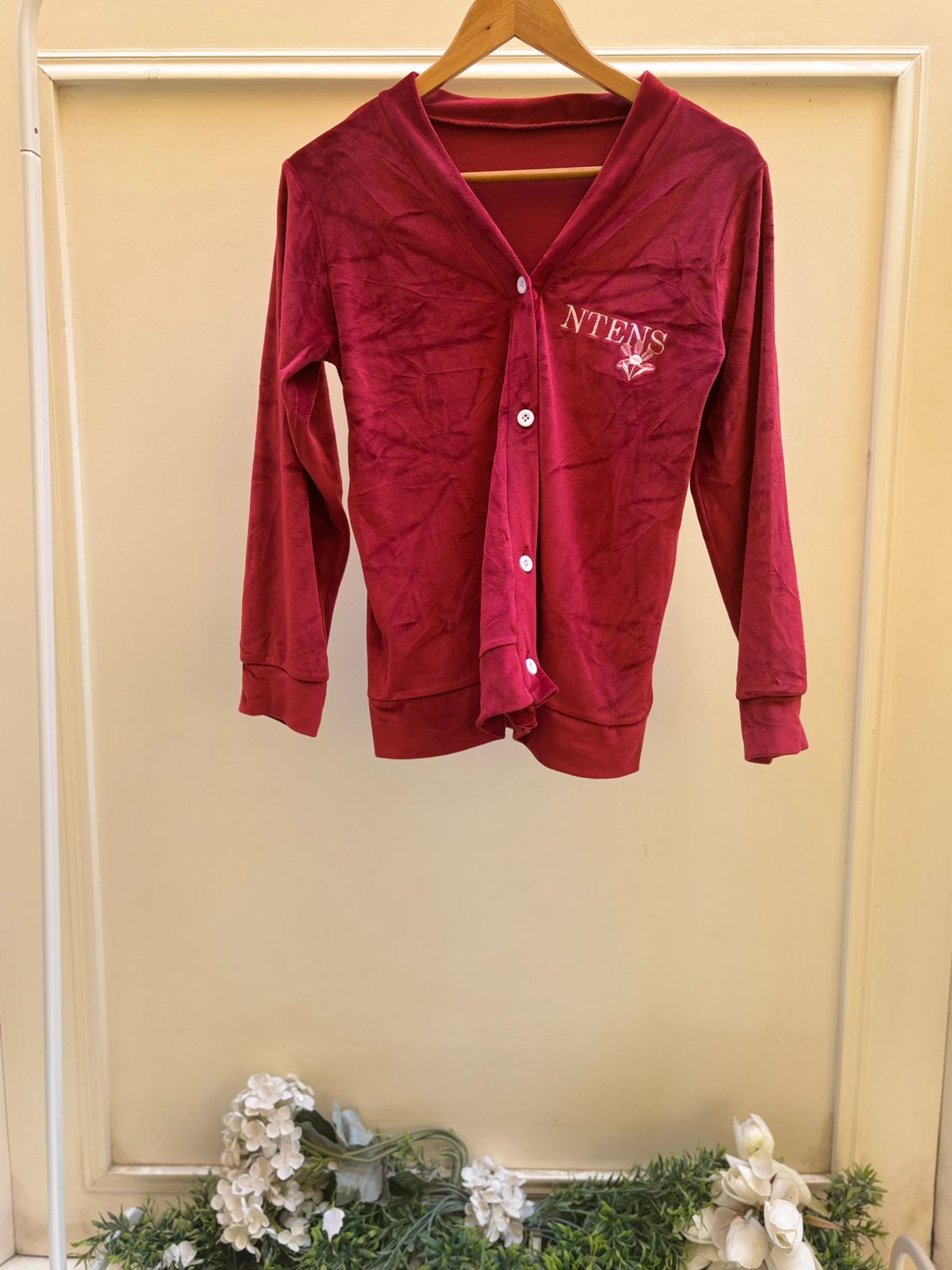 Ntens Buttoned Velvet Top