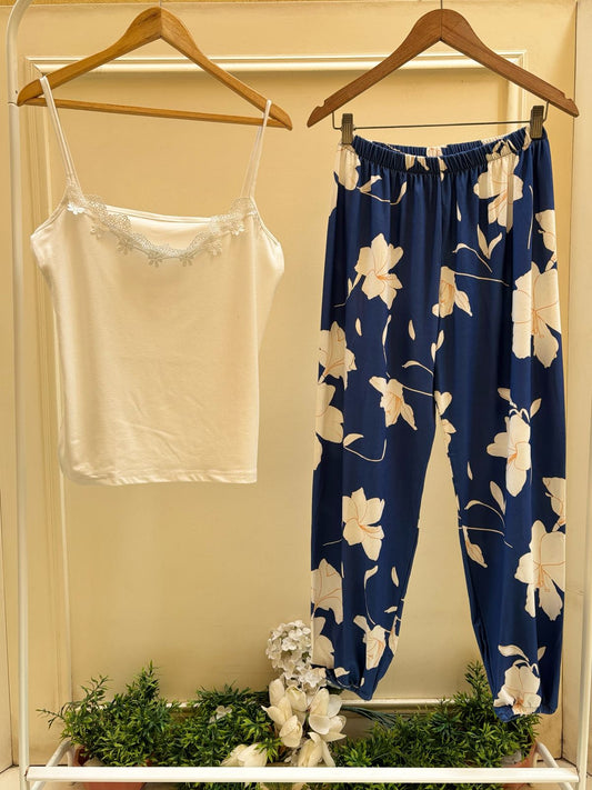 White Flowers Navy Set