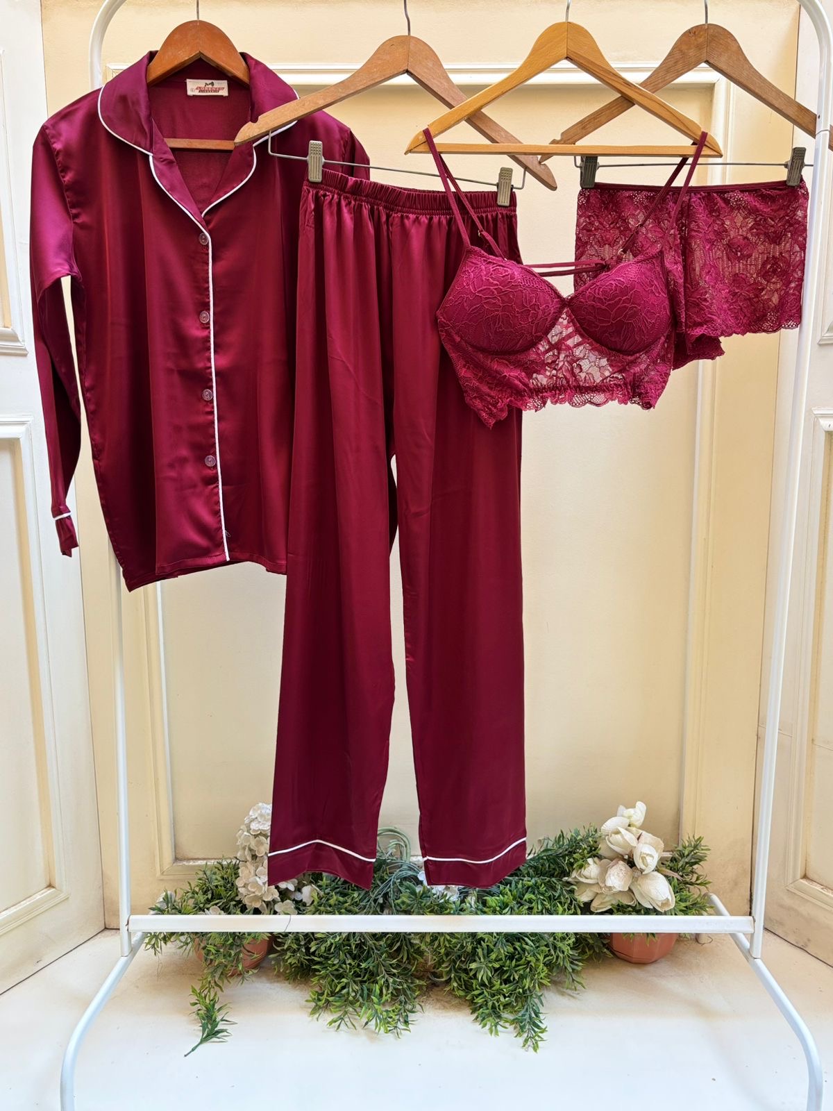 Burgundy Retro Satin 4 Pieces Set