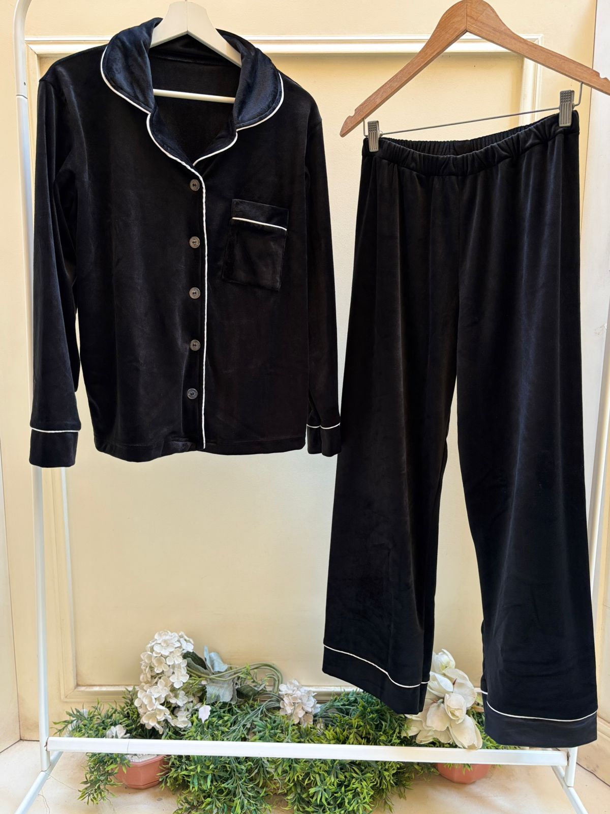 Black Velvet Nest Set
