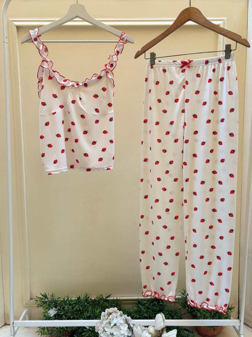 Red Mini Strawberry Set
