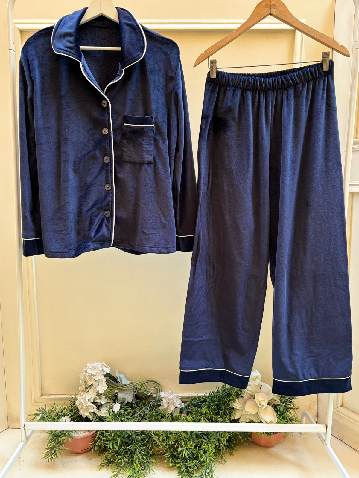 Navy Velvet Nest Set