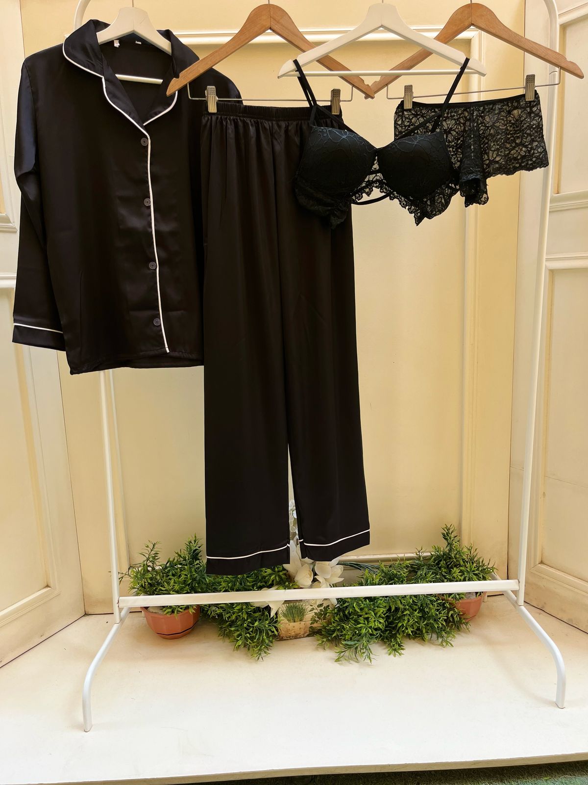 Black Retro Satin Set