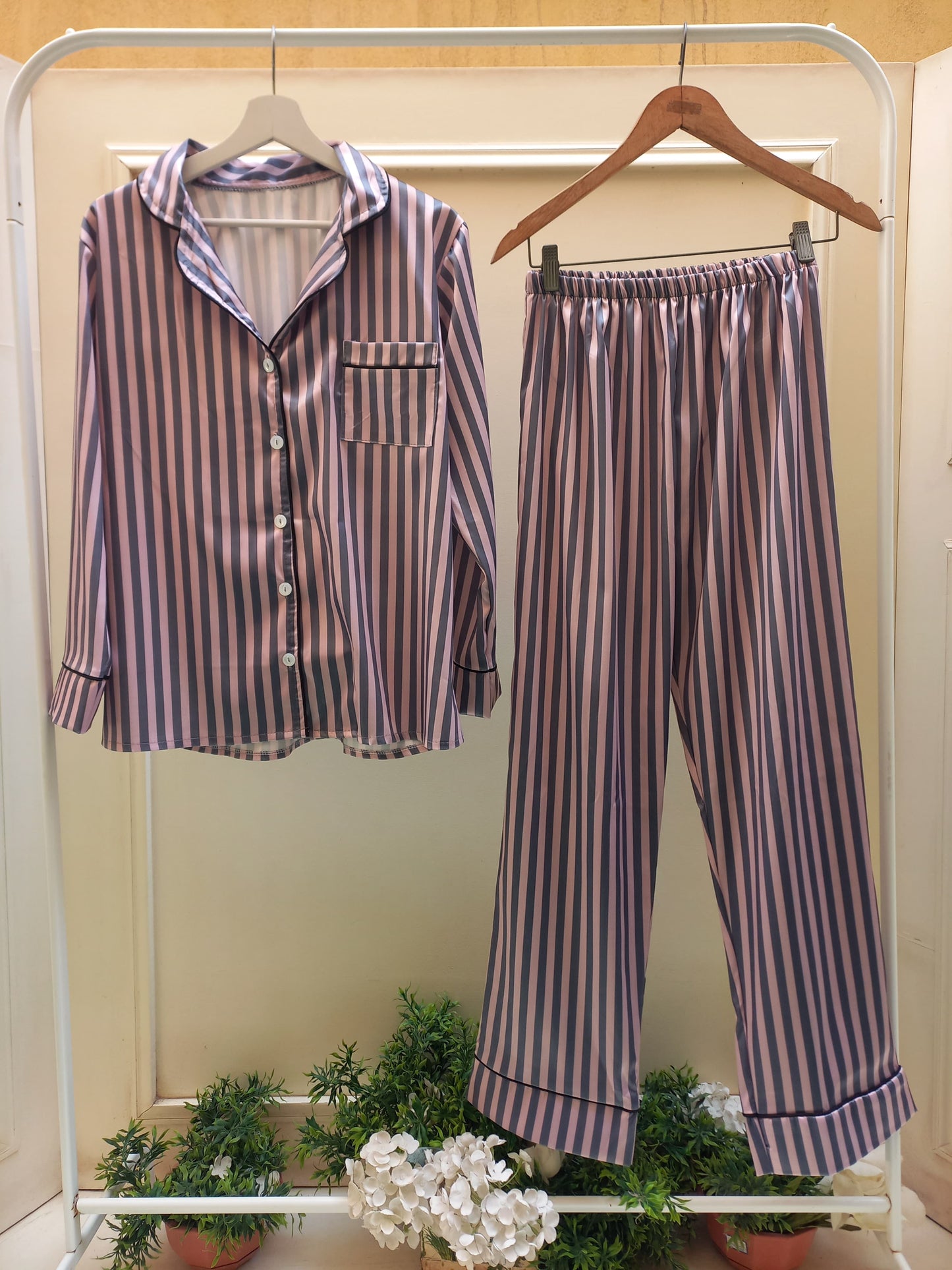 Rose Obsidian Satin Set