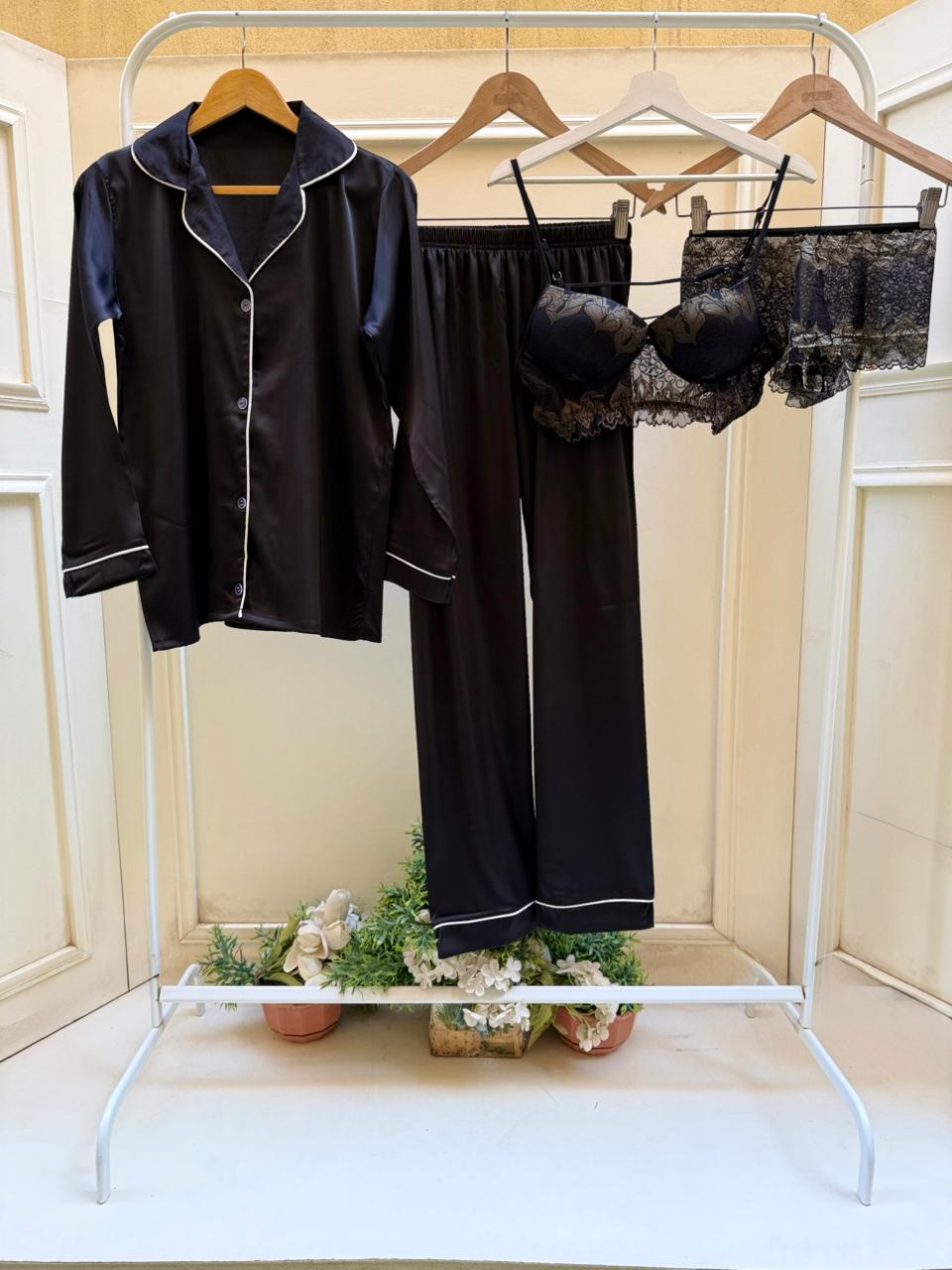 Black Muse 4 Pcs Set